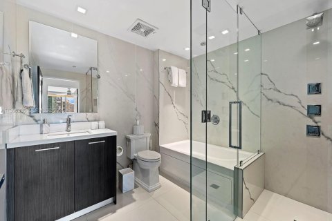 Купить кондоминиум в Майами, Флорида 1 спальня, 70.05м2, № 2005776 - фото 4