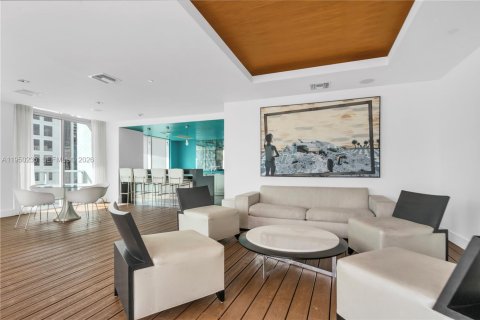 Купить кондоминиум в Майами, Флорида 1 спальня, 70.05м2, № 2005776 - фото 25