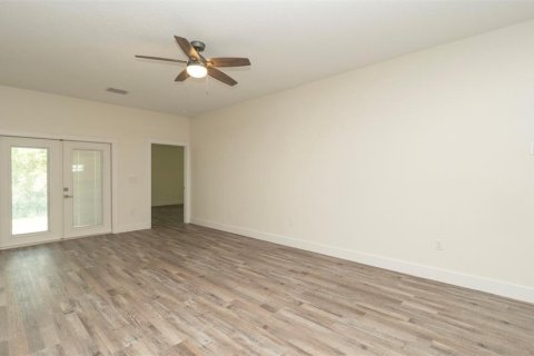 Casa en alquiler en Spring Hill, Florida, 3 dormitorios, 150.13 m2 № 1856133 - foto 10