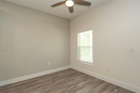 Casa en alquiler en Spring Hill, Florida, 3 dormitorios, 150.13 m2 № 1856133 - foto 12