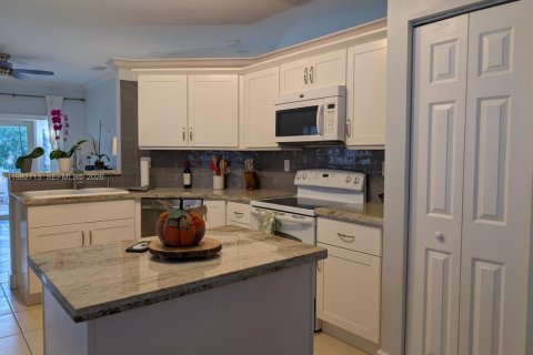 Casa en alquiler en Weston, Florida, 3 dormitorios, 138.89 m2 № 2046849 - foto 2