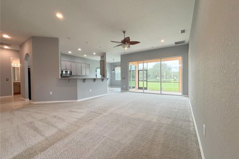 Villa ou maison à vendre à Winter Haven, Floride: 3 chambres, 178.09 m2 № 2277944 - photo 2