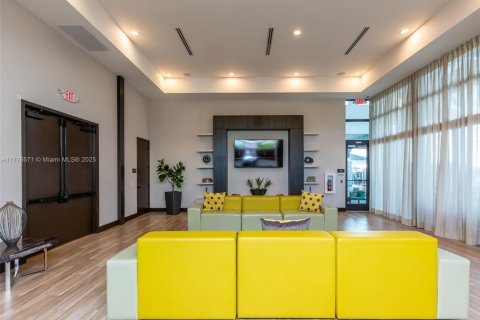Adosado en venta en Miami Lakes, Florida, 3 dormitorios, 161.93 m2 № 1727095 - foto 22