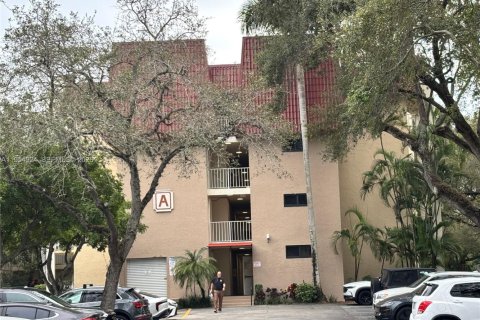 Copropriété à louer à Miami, Floride: 2 chambres, 89.93 m2 № 2010871 - photo 13