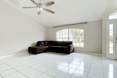 Villa ou maison à louer à Kissimmee, Floride: 3 chambres, 173.73 m2 № 2398503 - photo 13