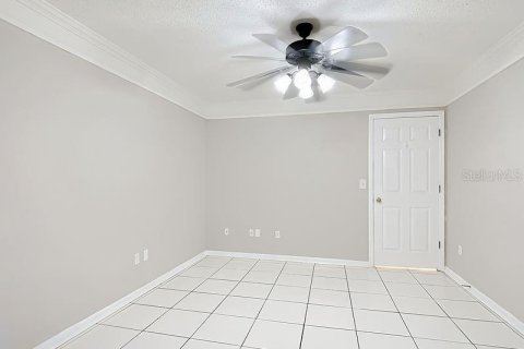 Villa ou maison à louer à Kissimmee, Floride: 3 chambres, 173.73 m2 № 2398503 - photo 21