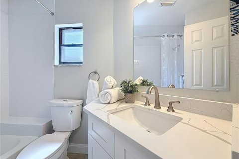 Townhouse in Oldsmar, Florida 2 bedrooms, 111.58 sq.m. № 1914262 - photo 27