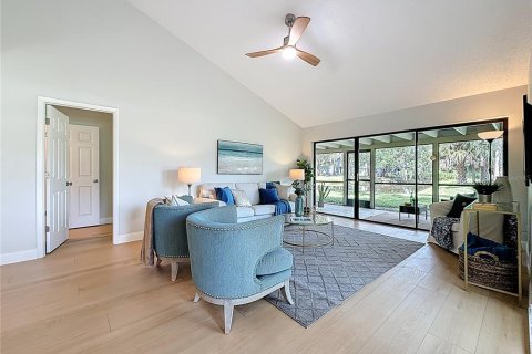 Townhouse in Oldsmar, Florida 2 bedrooms, 111.58 sq.m. № 1914262 - photo 3