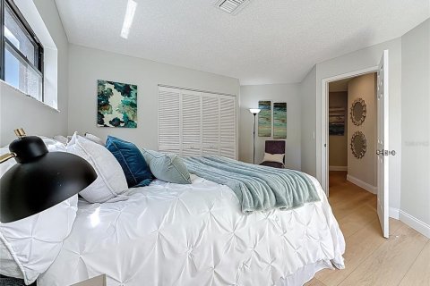 Townhouse in Oldsmar, Florida 2 bedrooms, 111.58 sq.m. № 1914262 - photo 26