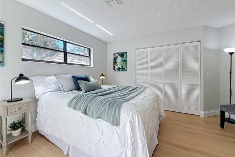 Townhouse in Oldsmar, Florida 2 bedrooms, 111.58 sq.m. № 1914262 - photo 25