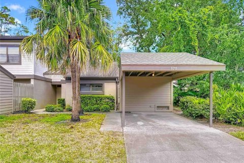 Townhouse in Oldsmar, Florida 2 bedrooms, 111.58 sq.m. № 1914262 - photo 1