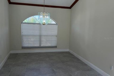 House in Ocala, Florida 3 bedrooms, 195.84 sq.m. № 2205596 - photo 12