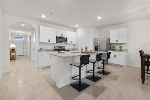 Casa en venta en Orange City, Florida, 4 dormitorios, 170.57 m2 № 2298273 - foto 12