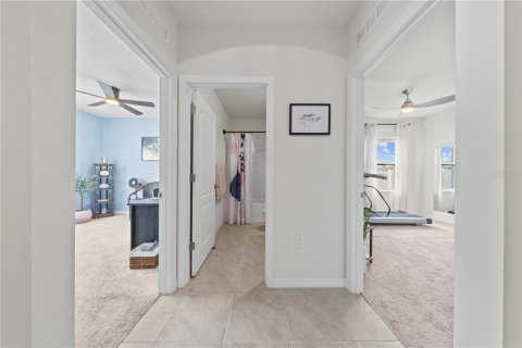 Casa en venta en Orange City, Florida, 4 dormitorios, 170.57 m2 № 2298273 - foto 4