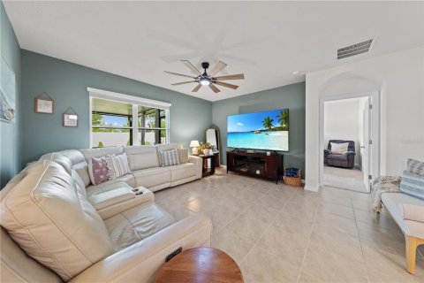 Casa en venta en Orange City, Florida, 4 dormitorios, 170.57 m2 № 2298273 - foto 24