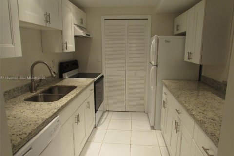Copropriété à louer à Weston, Floride: 1 chambre, 75.44 m2 № 1988781 - photo 8