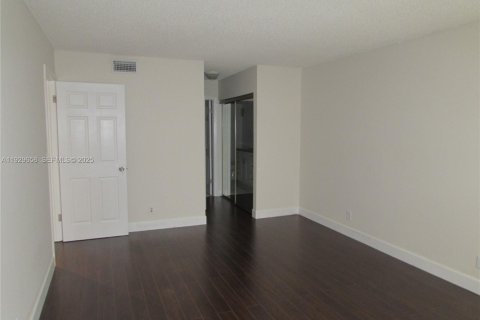 Copropriété à louer à Weston, Floride: 1 chambre, 75.44 m2 № 1988781 - photo 7