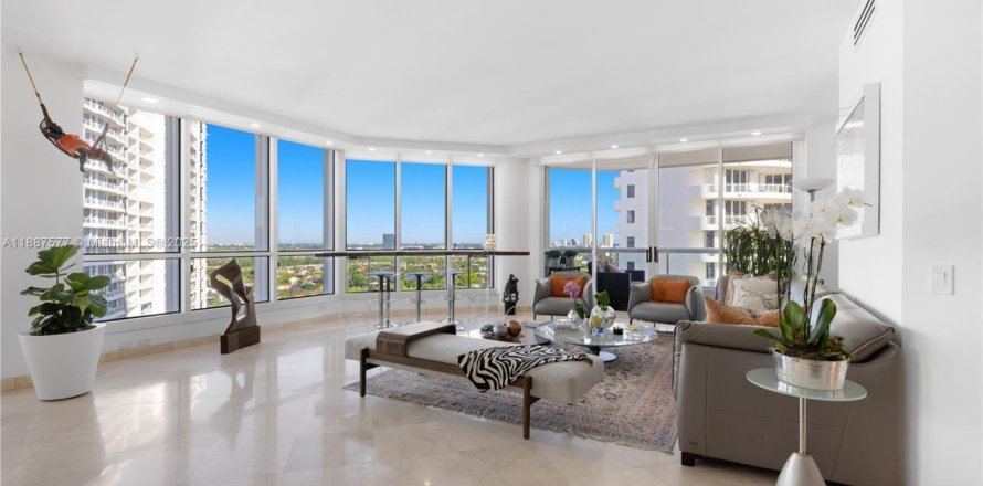 Кондоминиум с 2 спальнями в Авентура, Флорида № 1941709