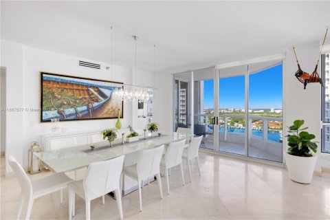 Купить кондоминиум в Авентура, Флорида 2 спальни, 203.46м2, № 1941709 - фото 3