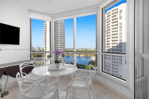 Купить кондоминиум в Авентура, Флорида 2 спальни, 203.46м2, № 1941709 - фото 20