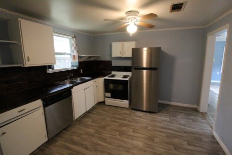 Casa en venta en Clermont, Florida, 2 dormitorios, 76.55 m2 № 590287 - foto 1