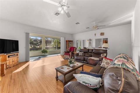 House in Belleview, Florida 3 bedrooms, 237.37 sq.m. № 2426009 - photo 18