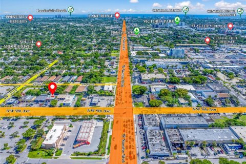 Commercial property in Fort Lauderdale, Florida № 2037865 - photo 14