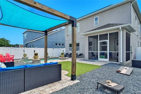 House in Tampa, Florida 4 bedrooms, 196.95 sq.m. № 2206998 - photo 13