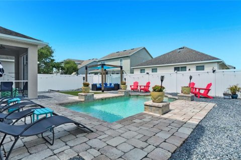 House in Tampa, Florida 4 bedrooms, 196.95 sq.m. № 2206998 - photo 7