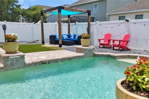 House in Tampa, Florida 4 bedrooms, 196.95 sq.m. № 2206998 - photo 17