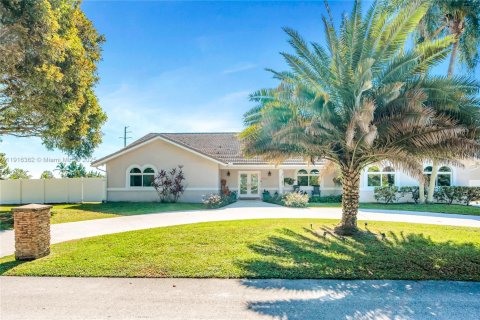 Купить виллу или дом в Майами, Флорида 4 спальни, 348.2м2, № 1971886 - фото 6