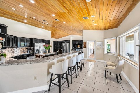 Купить виллу или дом в Майами, Флорида 4 спальни, 348.2м2, № 1971886 - фото 29