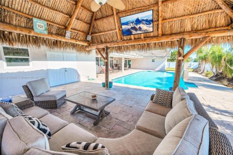 Купить виллу или дом в Майами, Флорида 4 спальни, 348.2м2, № 1971886 - фото 23