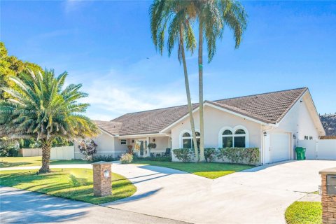 Купить виллу или дом в Майами, Флорида 4 спальни, 348.2м2, № 1971886 - фото 7