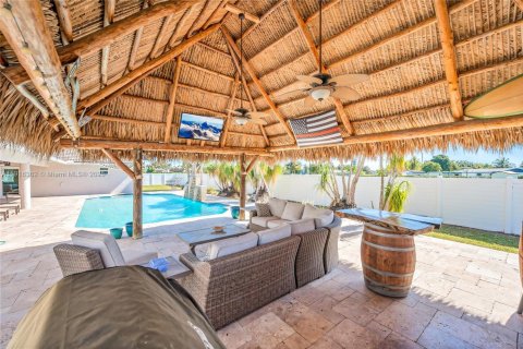 Купить виллу или дом в Майами, Флорида 4 спальни, 348.2м2, № 1971886 - фото 20