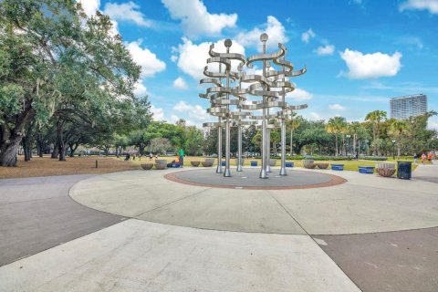 Touwnhouse à vendre à Orlando, Floride: 3 chambres, 221.29 m2 № 2119852 - photo 30