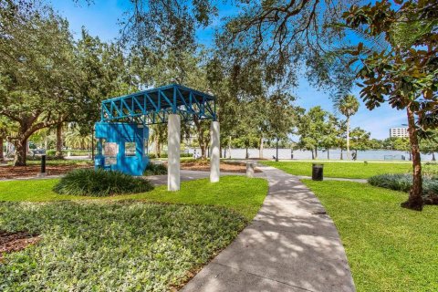 Touwnhouse à vendre à Orlando, Floride: 3 chambres, 221.29 m2 № 2119852 - photo 24