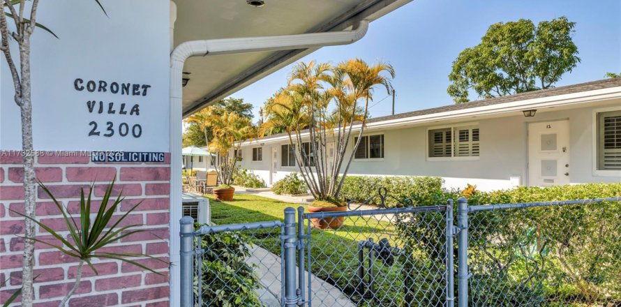 Condo in Hollywood, Florida, 1 bedroom  № 1487060