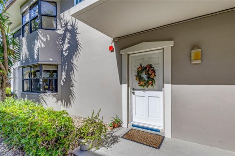 Снять в аренду кондоминиум в Юпитер, Флорида 2 спальни, 98.76м2, № 1958925 - фото 7