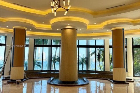 Condominio en alquiler en Aventura, Florida, 2 dormitorios, 199.74 m2 № 2054474 - foto 18