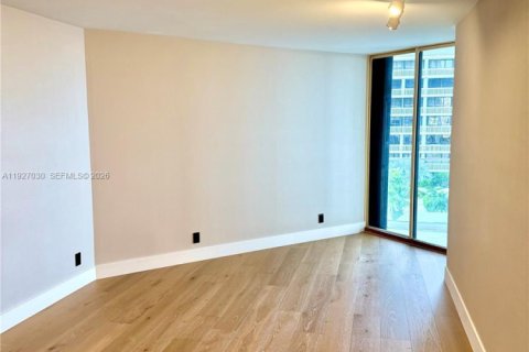 Condominio en alquiler en Aventura, Florida, 2 dormitorios, 199.74 m2 № 2054474 - foto 14