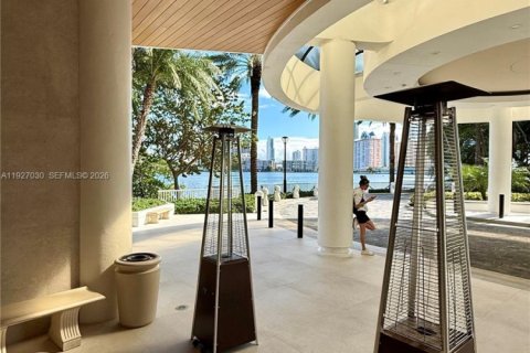 Condominio en alquiler en Aventura, Florida, 2 dormitorios, 199.74 m2 № 2054474 - foto 7