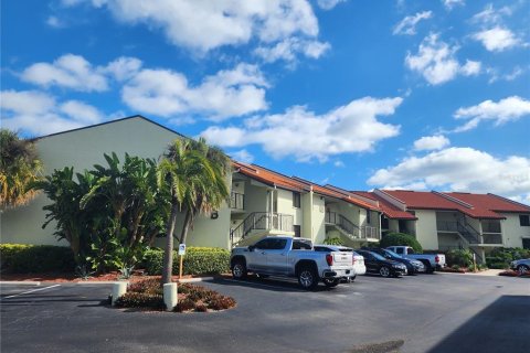 Condominio en alquiler en Tierra Verde, Florida, 1 dormitorio, 61.78 m2 № 1545209 - foto 2