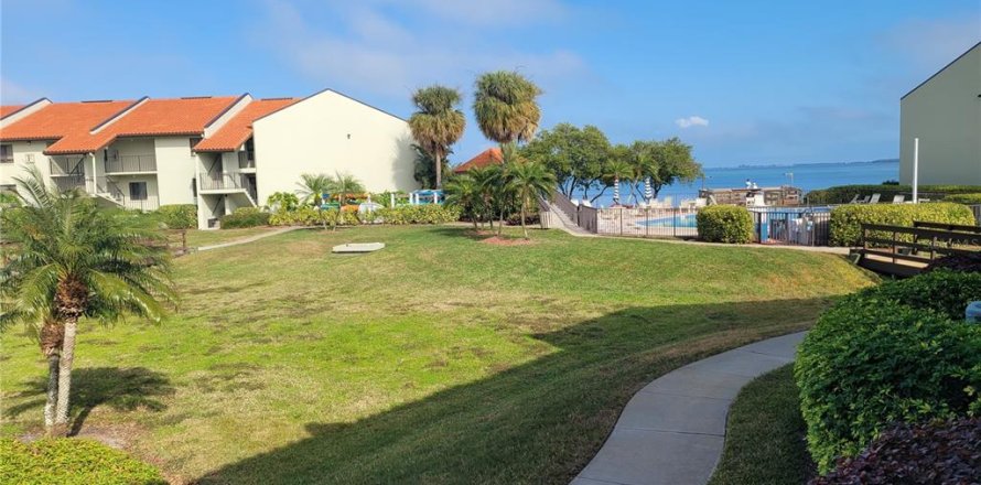 Condominio en Tierra Verde, Florida, 1 dormitorio  № 1545209