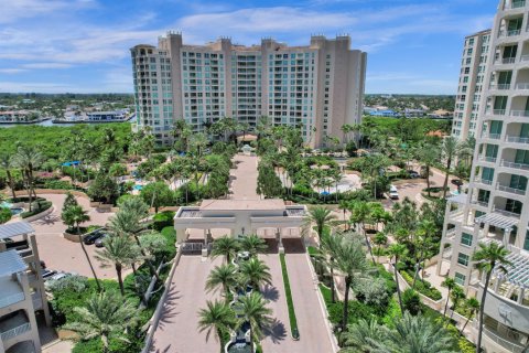 Condo in Highland Beach, Florida, 4 bedrooms  № 2189879