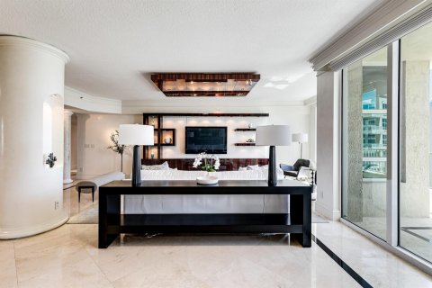 Condo in Highland Beach, Florida, 4 bedrooms  № 2189879 - photo 16