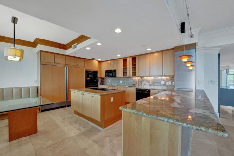 Condo in Highland Beach, Florida, 4 bedrooms  № 2189879 - photo 29