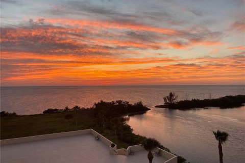 Condominio en alquiler en Hudson, Florida, 2 dormitorios, 88.26 m2 № 479225 - foto 19