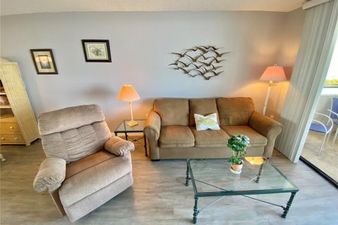 Condominio en alquiler en Hudson, Florida, 2 dormitorios, 88.26 m2 № 479225 - foto 9