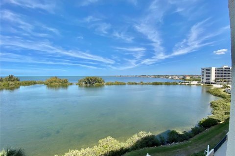 Condominio en alquiler en Hudson, Florida, 2 dormitorios, 88.26 m2 № 479225 - foto 18